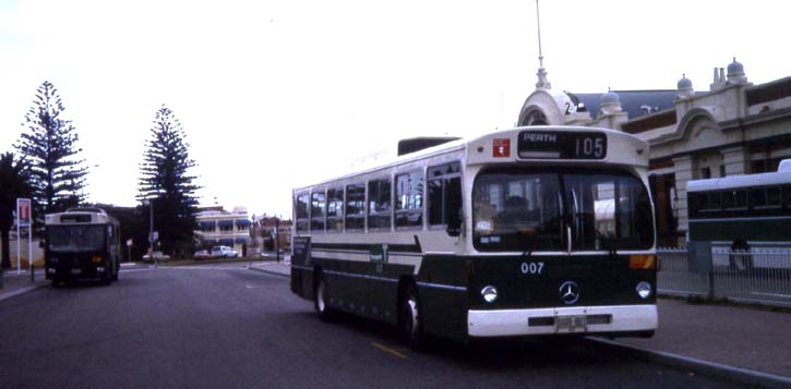 Transperth Mercedes OG305 Bolton 007